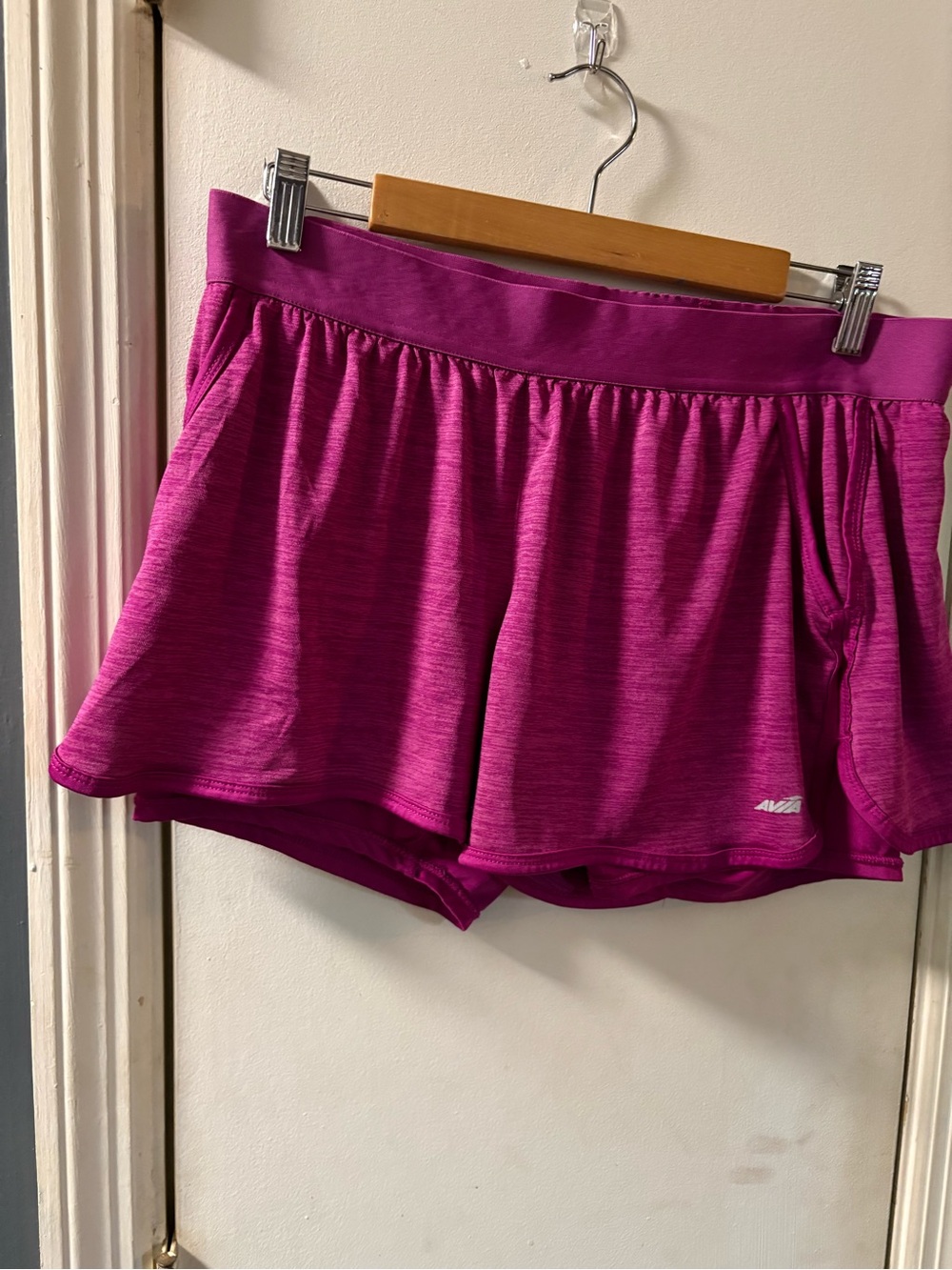 Athletic Layered Magenta Women’s Running Shorts size Large